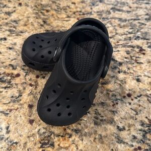 Kids crocs black size 6